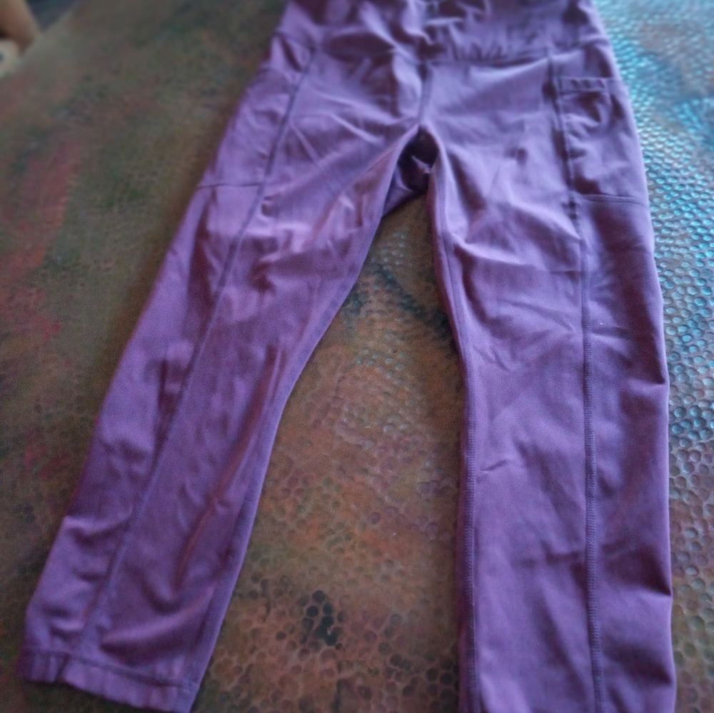 Athletic pants/yoga